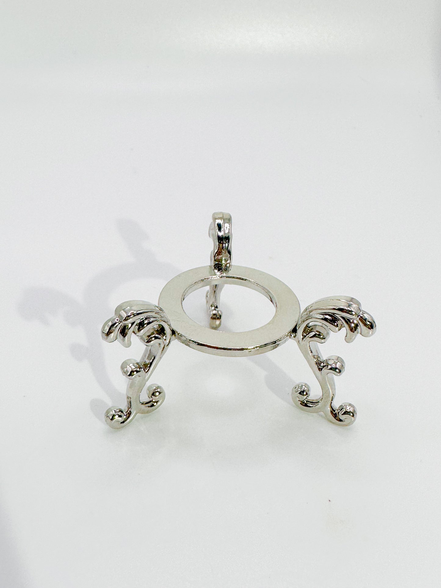 Small Pronged Sphere Stand