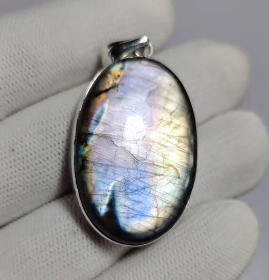 Labradorite Pendant (G)